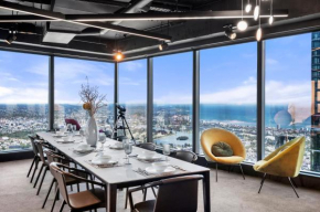Luxurious Entire Top Floor Penthouse at Eureka Tower